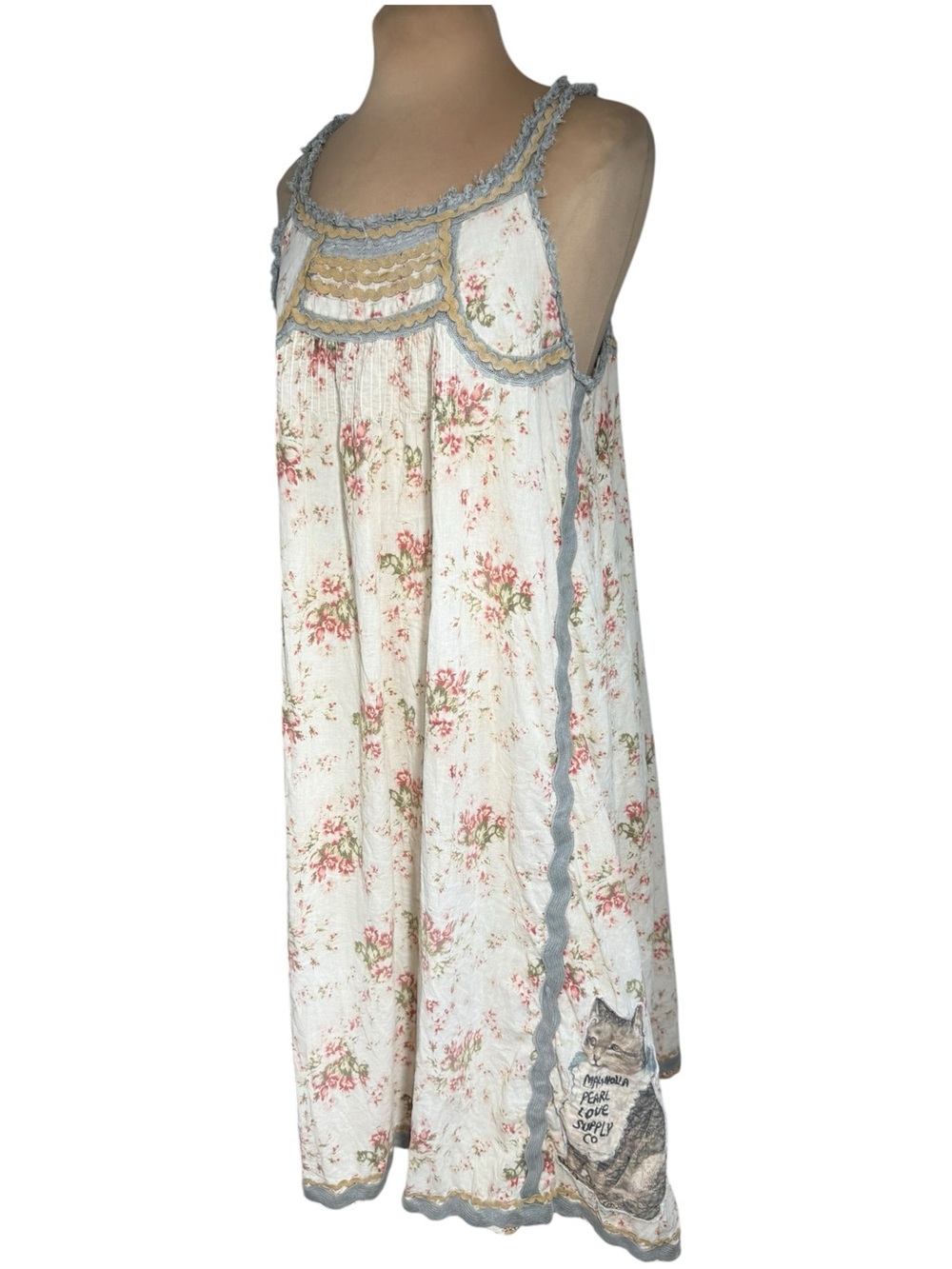 Magnolia Pearl FLORAL CLEMENTINE SLIP 143 in Postcards Kitten Appliqué Dress OS - Picture 4 of 12